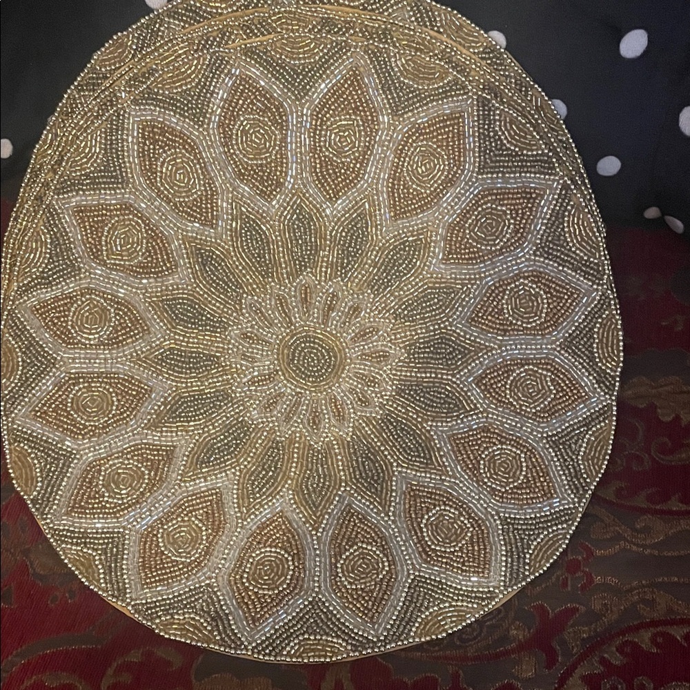 4 Gold and Silver Beaded Placemat - Picture 2 of 4